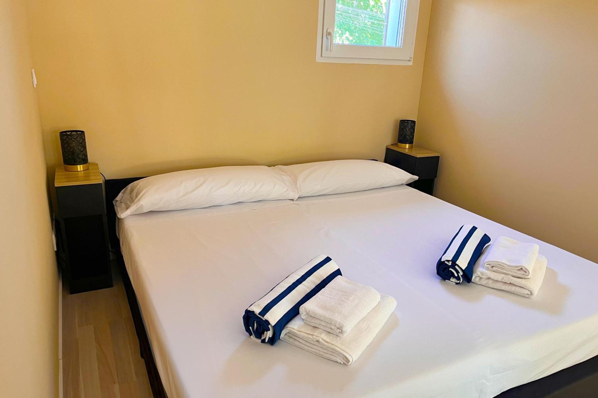 Fee4Me Cabin With Pool And Garden Сан-Мартин-де-ла-Вега Экстерьер фото