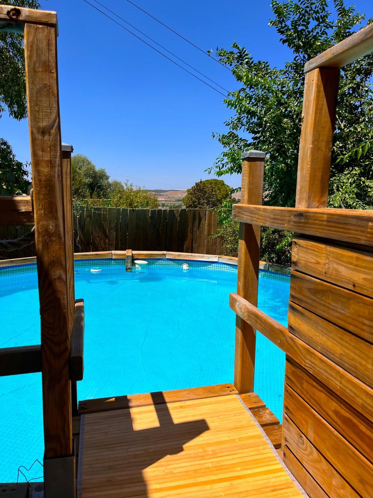Fee4Me Cabin With Pool And Garden Сан-Мартин-де-ла-Вега Экстерьер фото